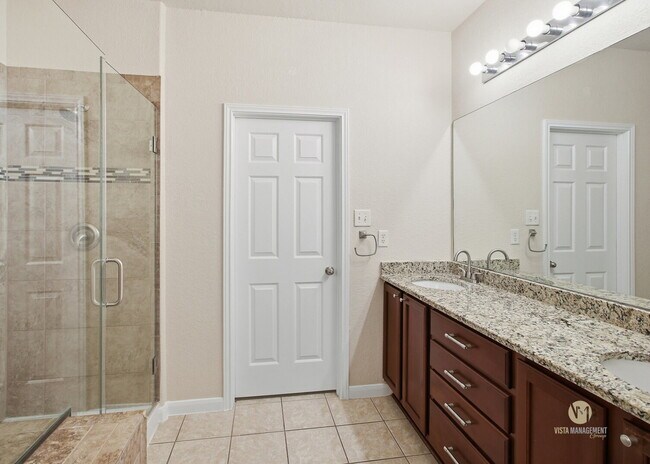 Building Photo - Welcome to this spacious two-story home located in the Enclave at Westover Hills on San Antonio's...