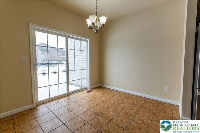 Building Photo - 241 Snapdragon Way