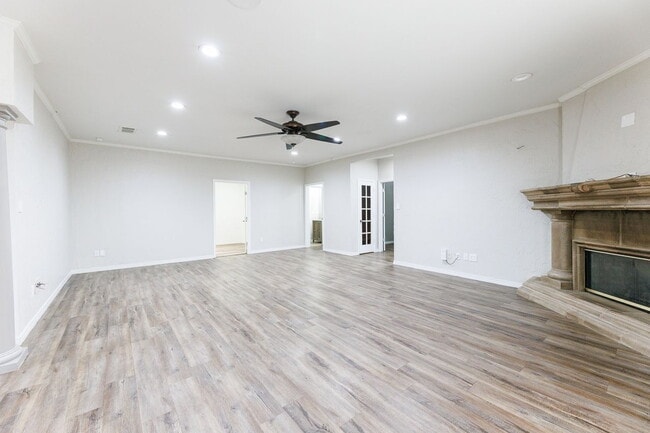 Building Photo - Spacious 3-Bedroom in Gated Community