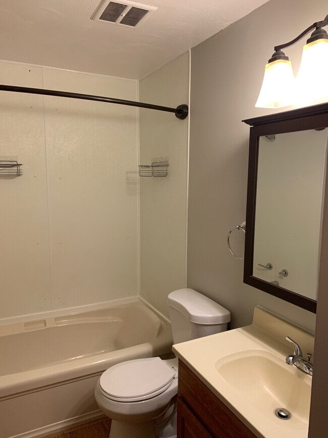 Building Photo - 229 Danesmoor Rd