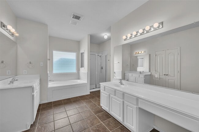 Building Photo - 2614 Shady Acres Ct