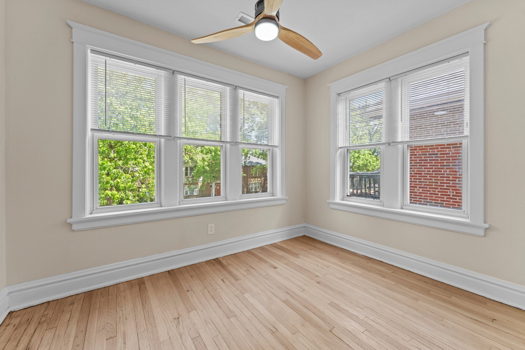 Building Photo - 7350 Amherst Ave