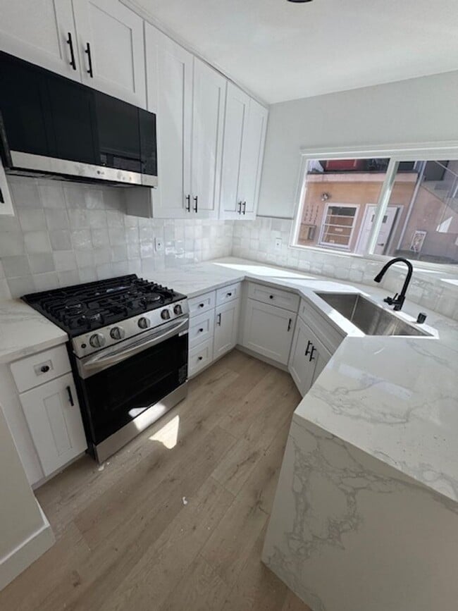 Building Photo - Magnolia at Long Beach