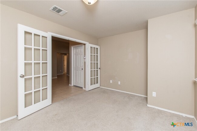 Building Photo - 409 Rowdy Dr