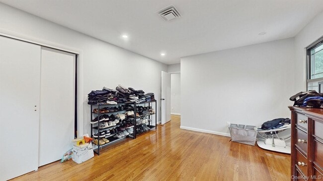 Building Photo - 17 Arthur Pl