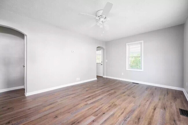 Front living room - 2112 N Hollywood Ave