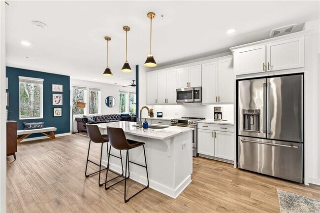 Building Photo - 377 Grant Cir SE