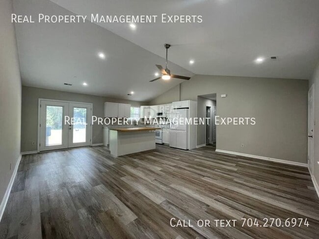Building Photo - 3220 Braewick Pl