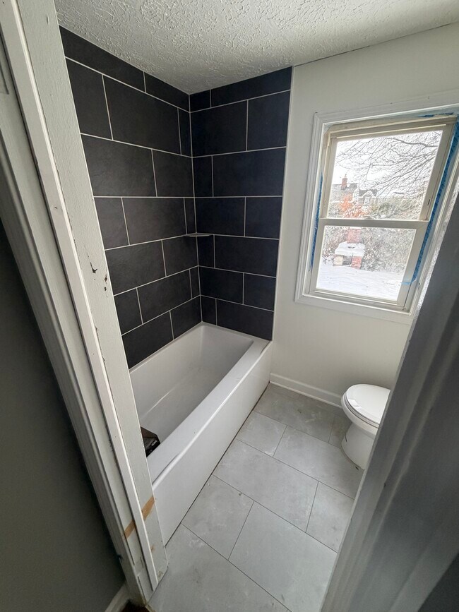 Building Photo - 116 Arlington Cir