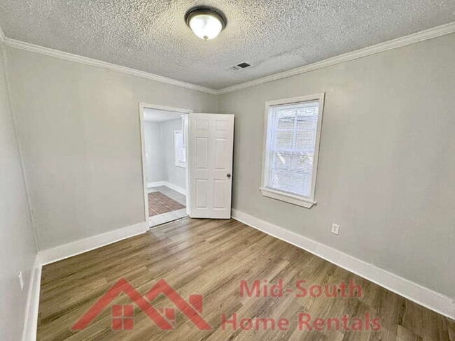 Building Photo - 2603 Carnes Ave