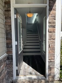 Building Photo - 320 Summer Hill Way