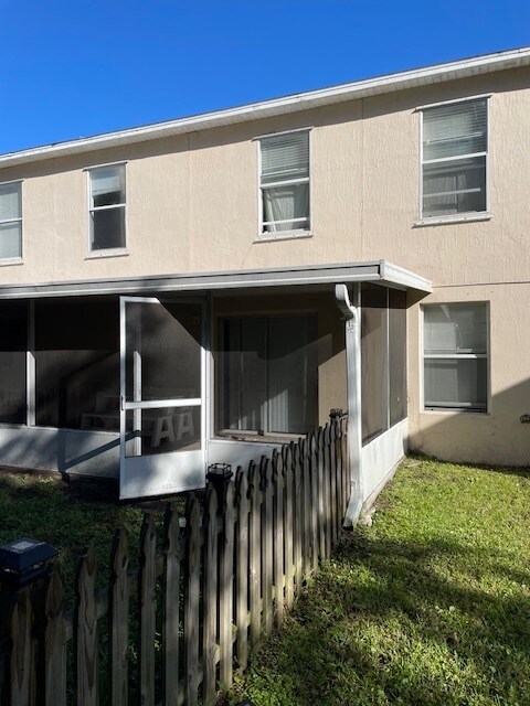 Building Photo - 87045 Kipling Dr