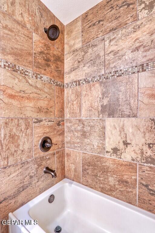 Building Photo - 3852 Loma Cortez Dr