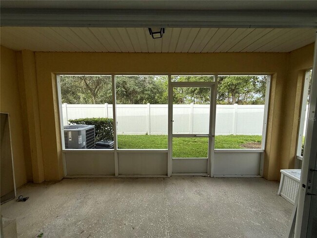 Building Photo - 20460 Needletree Dr