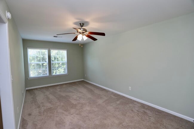 Building Photo - 1761 Nicholas Dr