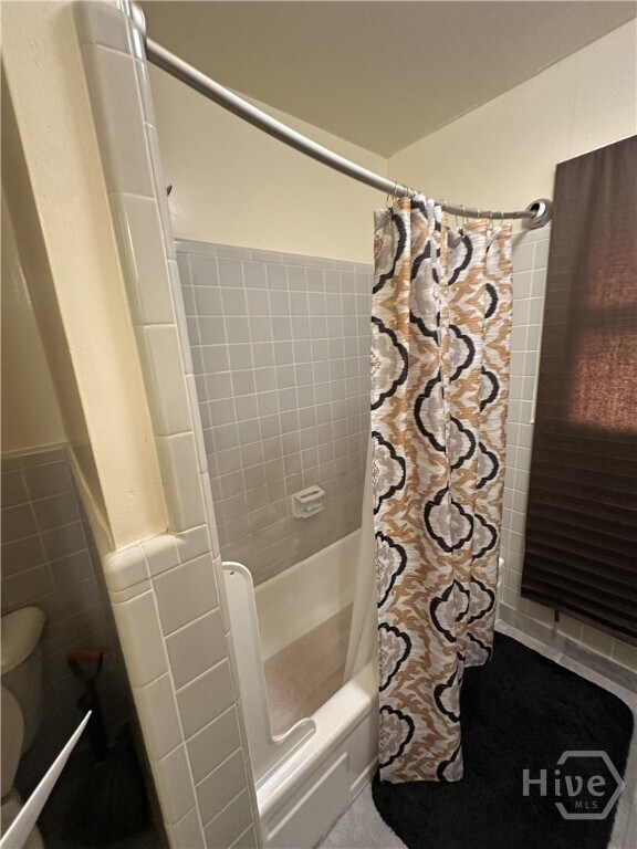 Building Photo - 105 Cedar Dr