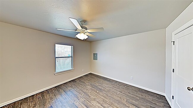 Building Photo - 11521 Keystone Cir