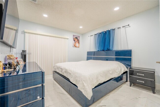 Building Photo - 10750 SW 173rd St