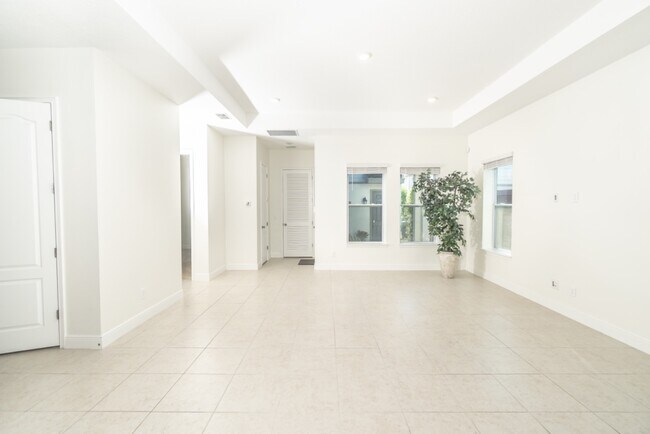 Building Photo - Dog-Friendly Laureate Park Home | 3 Bedrooms + Office Near Trails