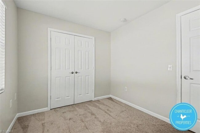 Building Photo - 1041 W Barton St