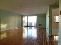 Building Photo - 12 9th St