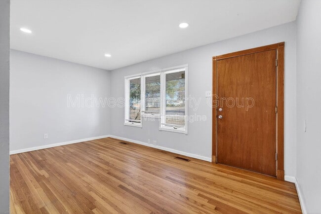 Building Photo - 1540 Aspen Dr