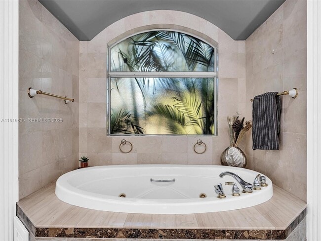 Building Photo - 922 Washington St