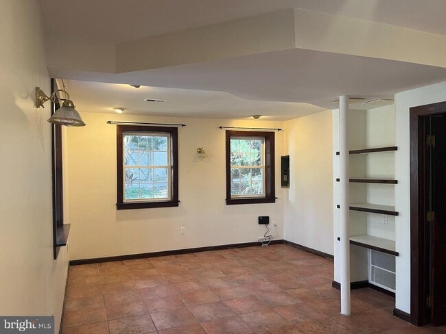 Building Photo - 6822 Sorrel St