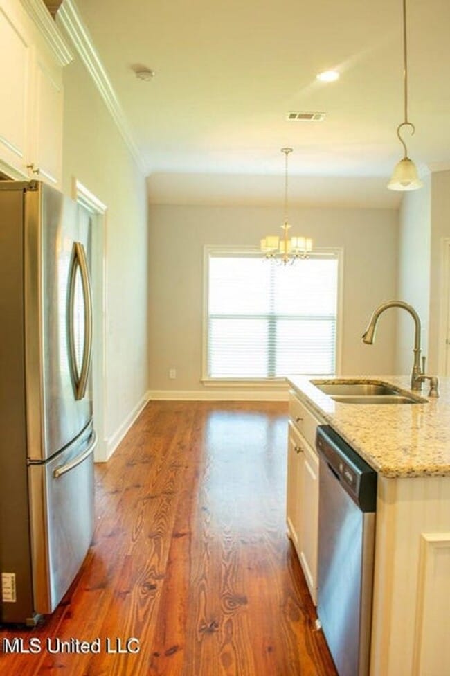 Building Photo - 3 Bed/2 Bath Home in Woodscope of Oakfield