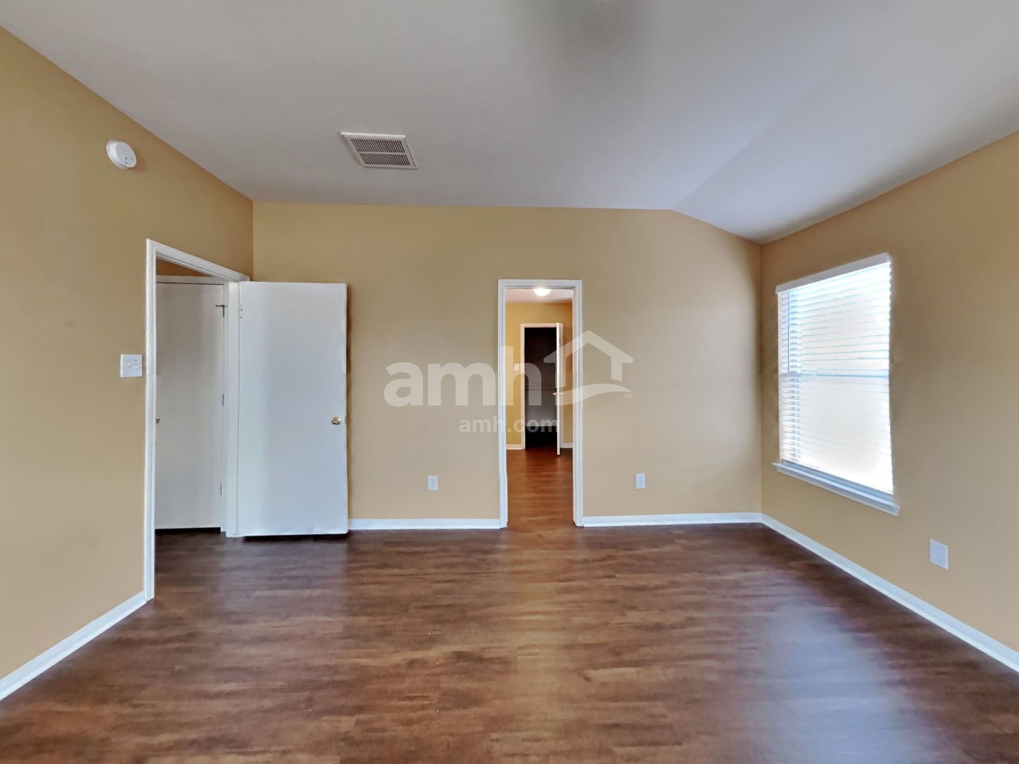 Building Photo - 4942 Pinder Ln