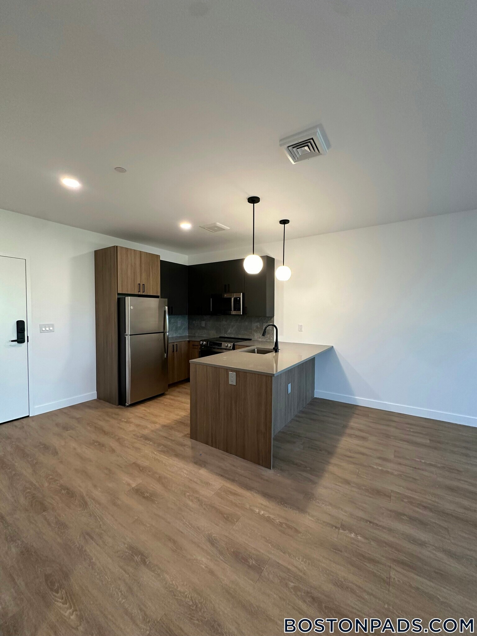 Building Photo - 199 Gardner St