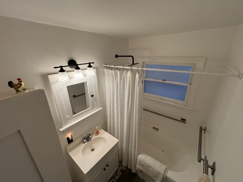 Building Photo - 218 Granada Ave