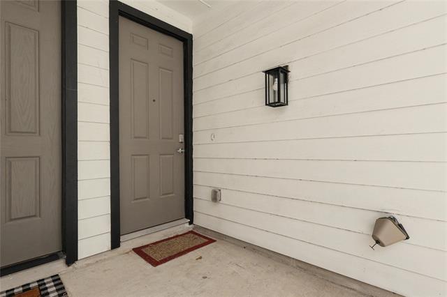 Building Photo - 2116 Shea Rd