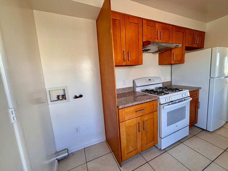 Building Photo - 8632 MacArthur Blvd