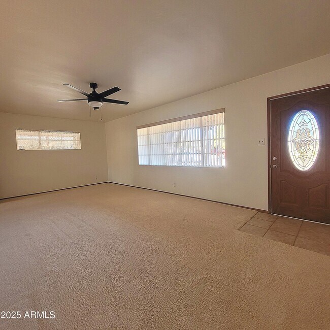 Building Photo - 8229 E Cambridge Ave