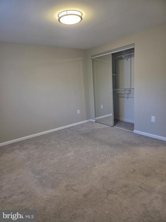 Building Photo - 17535 Longview Ln