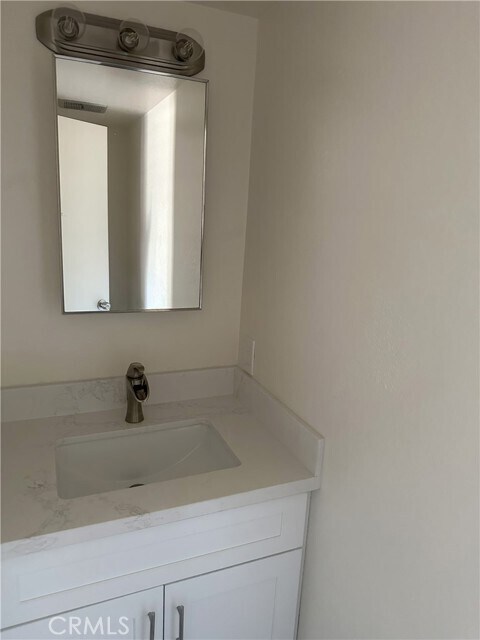 Building Photo - 1837 W Hays St