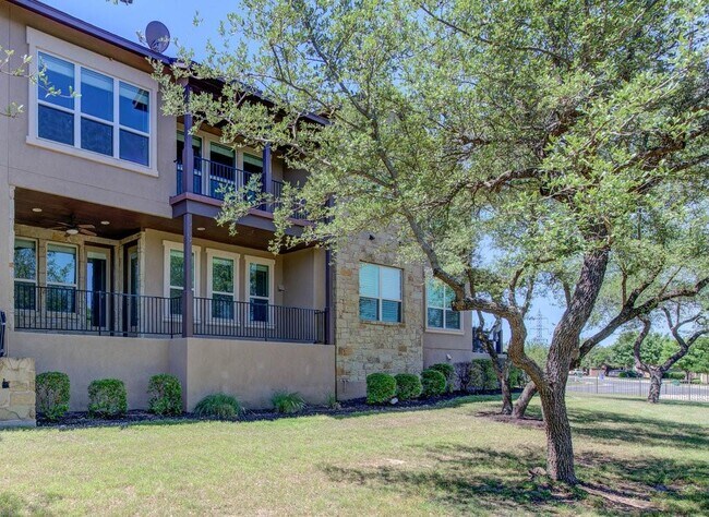 Building Photo - 403 Bellagio Dr
