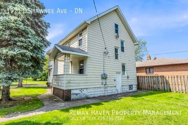 Building Photo - 19211 Shawnee Ave