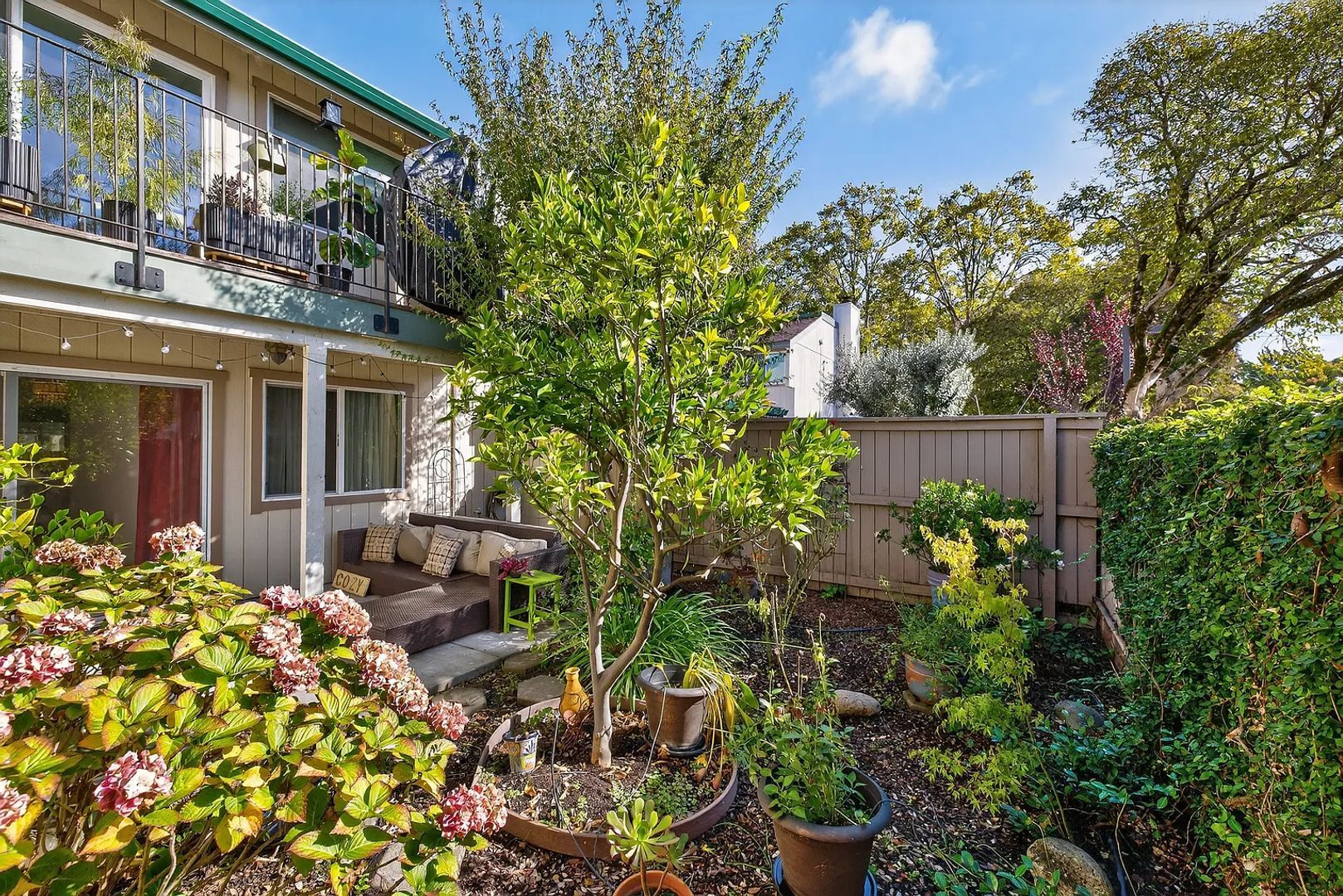 Building Photo - 211 Stony Point Rd