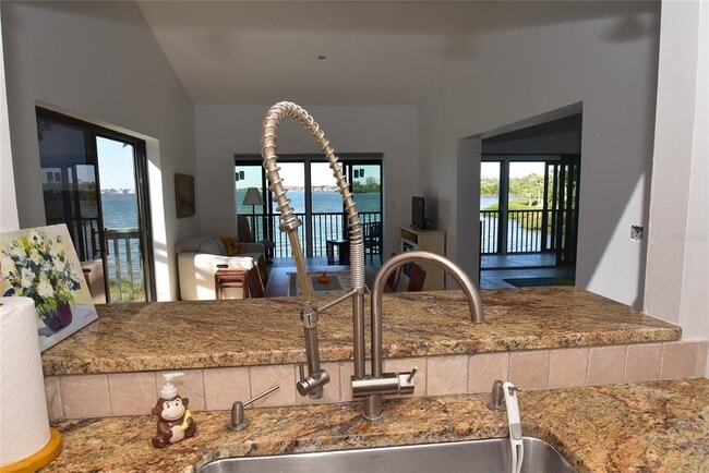 Building Photo - 1511 Pelican Point Dr