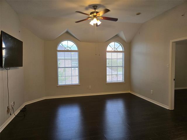 Building Photo - 1355 Meadowview Dr