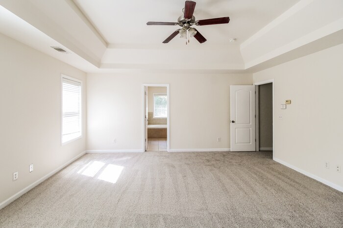 Building Photo - 3951 Lucas Ln