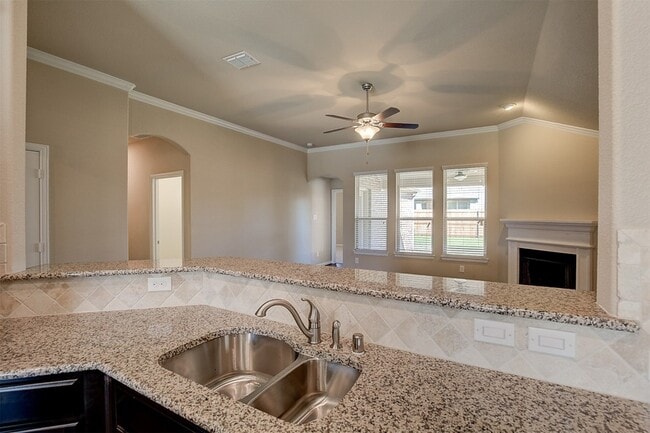 Building Photo - 217 Baldwin Dr