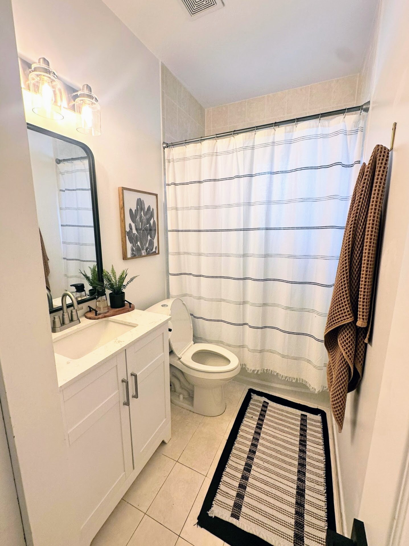 2nd Bathroom - 269 SE 32nd Ave