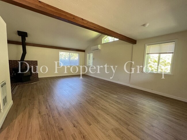 Building Photo - North Adams