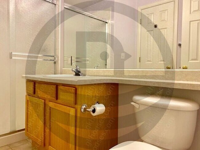 Building Photo - 530 Mohawk Dr