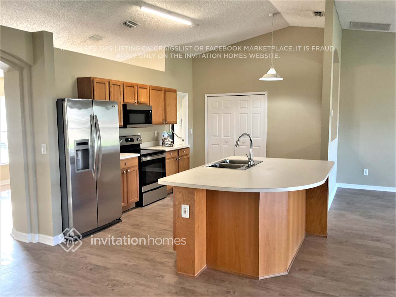 Building Photo - 1712 Laramie Cir