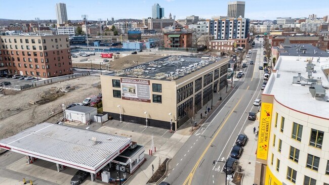 Building Photo - 153 Green St