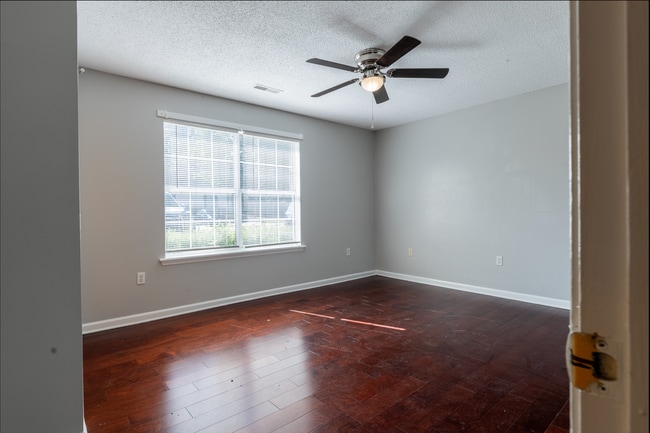 Building Photo - Set the Tone At Tonyota Court!